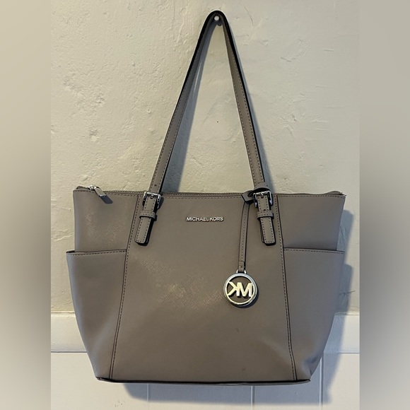 Michael Kors Handbags - Micheal Kors
